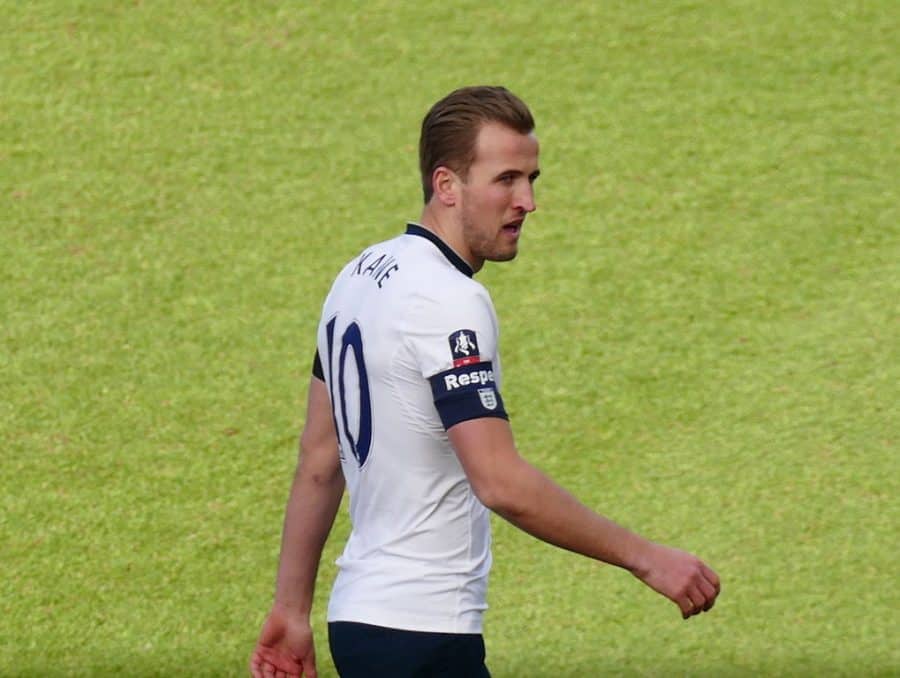 Tottenham Takes One Point From Stamford Bridge, Mourinho Shuts Down Chelsea, 0-0